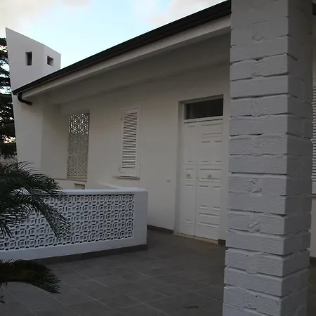Lemon Tree Apartment Parghelia